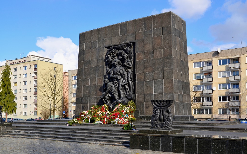 polonya varşova ghetto heros anıtı