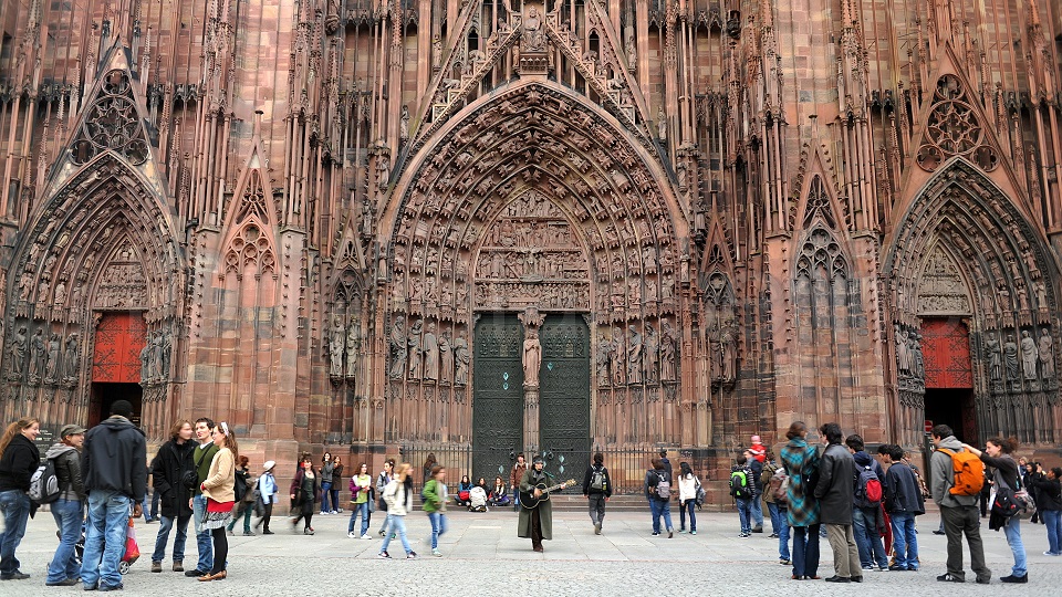 avrupa rüyası strasbourgh notre dame katedrali